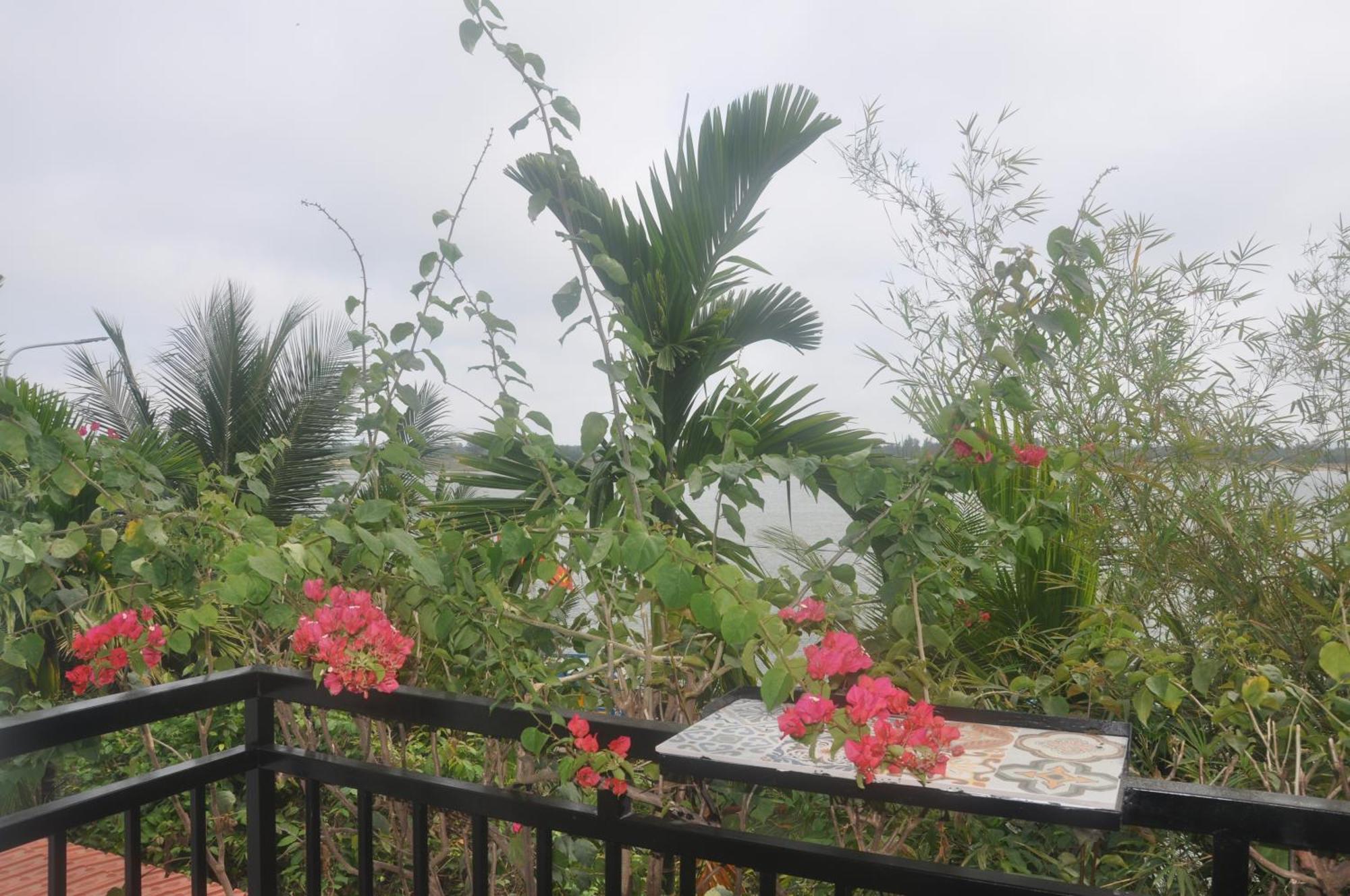 Autumn Bay Retreat Hoi An Hotel Екстериор снимка